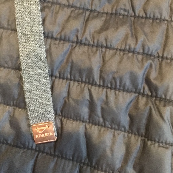 Athleta Black Quilted Tings Puffer Vest Rose Hardware & Knit Wool Trim - Picture 7 of 8